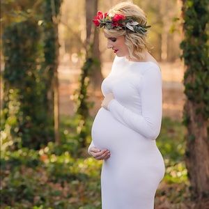 Sew Trendy Krysten White Maternity Gown